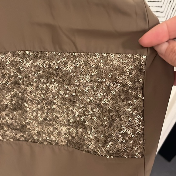 Mocha tank with sequin details - Picture 3 of 7